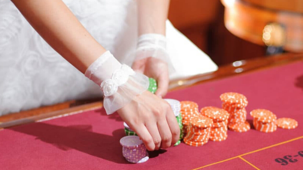 Plan a Casino Themed Wedding